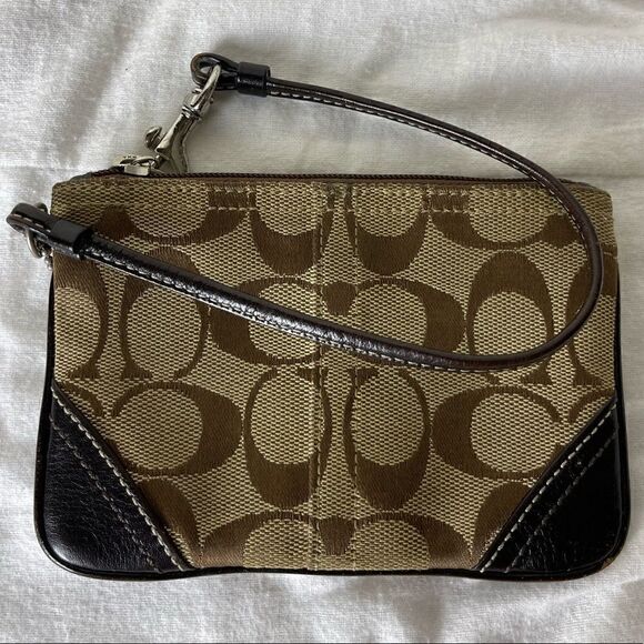 COACH wristlet - Picture 10 of 11